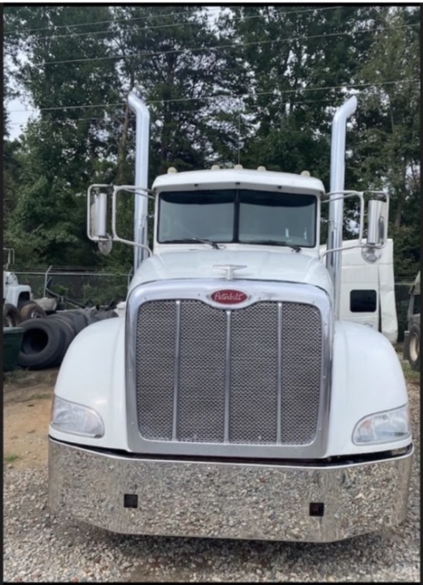 2008 Peterbilt 386 UltraCab Fat Boy — front