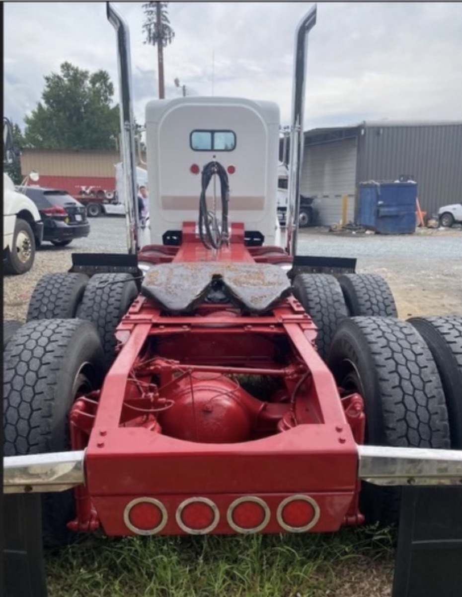 2008 Peterbilt 386 UltraCab Fat Boy — rear